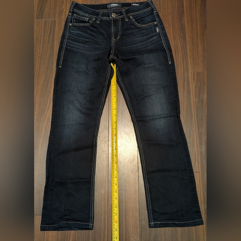 Classic Black Skinny Jeans with Contrast Stitching